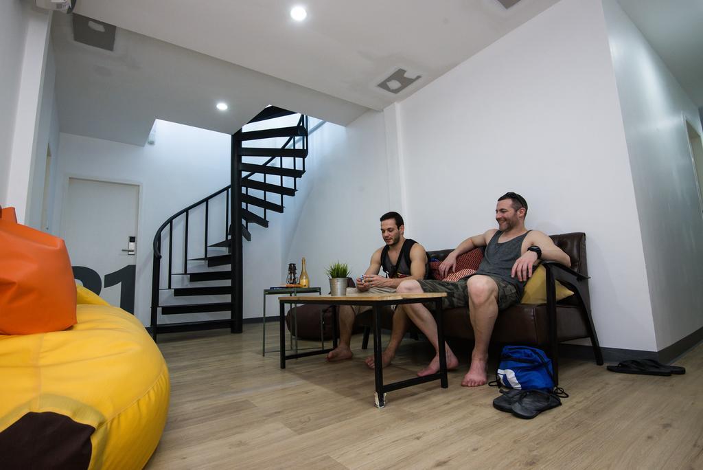 Monkeynap Hostel Bangkok Ngoại thất bức ảnh