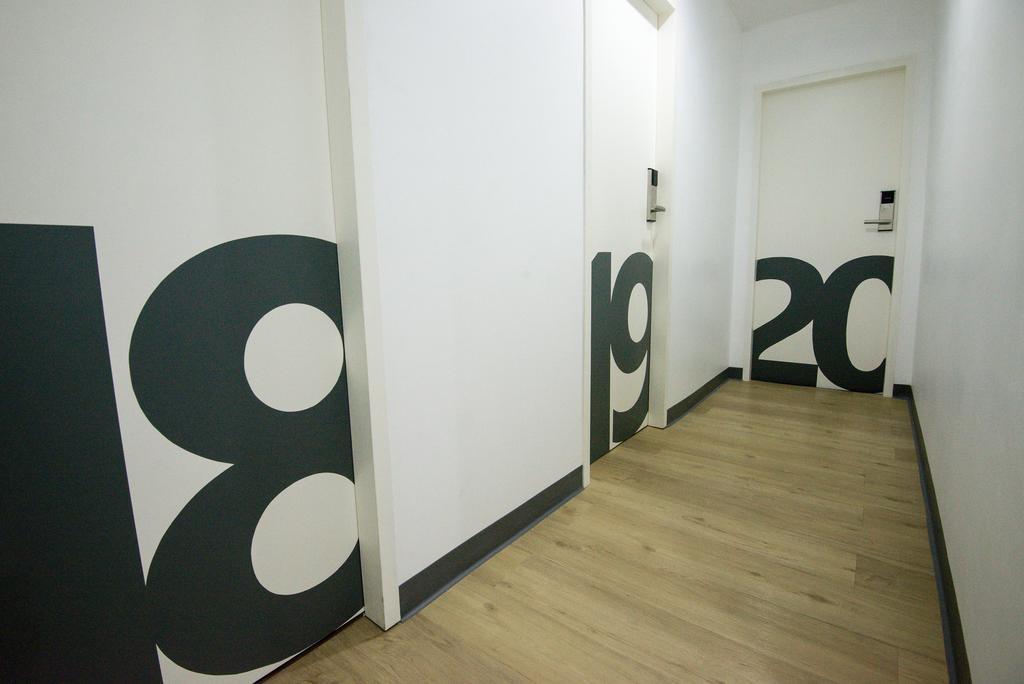 Monkeynap Hostel Bangkok Ngoại thất bức ảnh