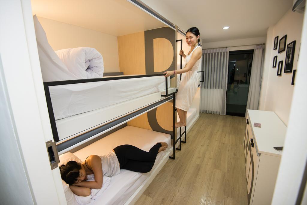 Monkeynap Hostel Bangkok Ngoại thất bức ảnh