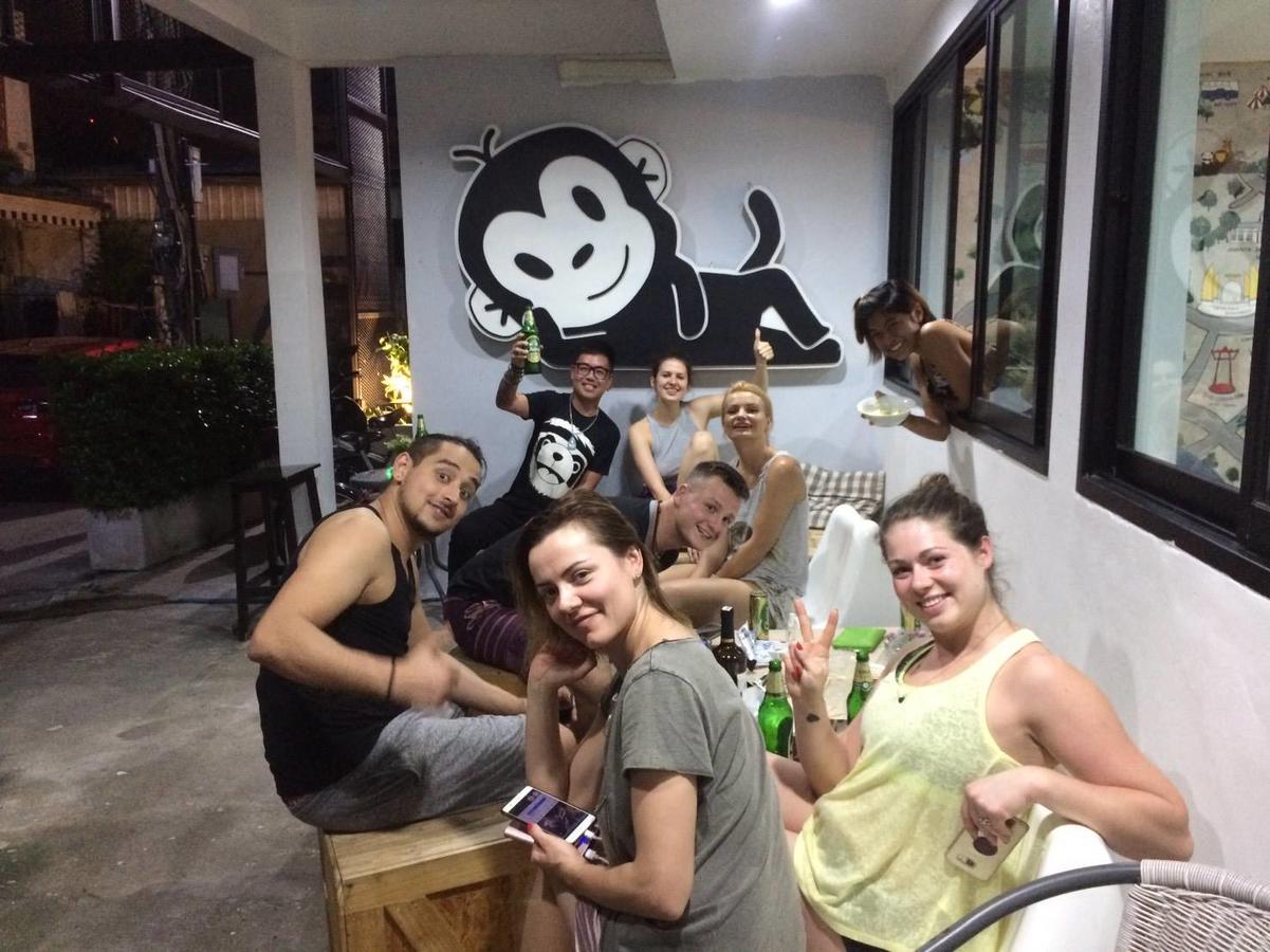 Monkeynap Hostel Bangkok Ngoại thất bức ảnh