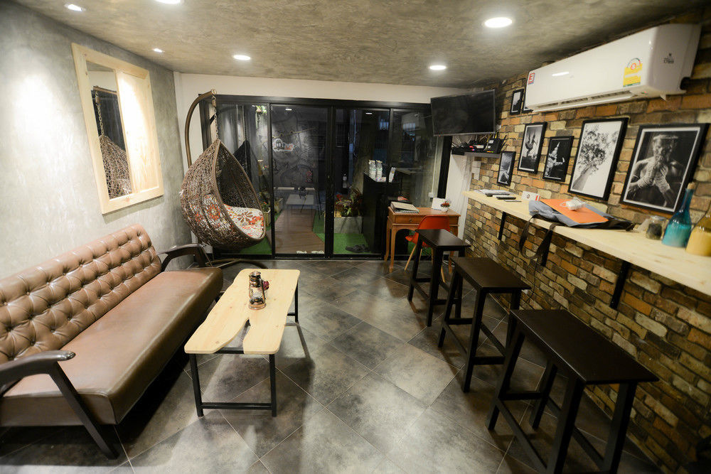 Monkeynap Hostel Bangkok Ngoại thất bức ảnh