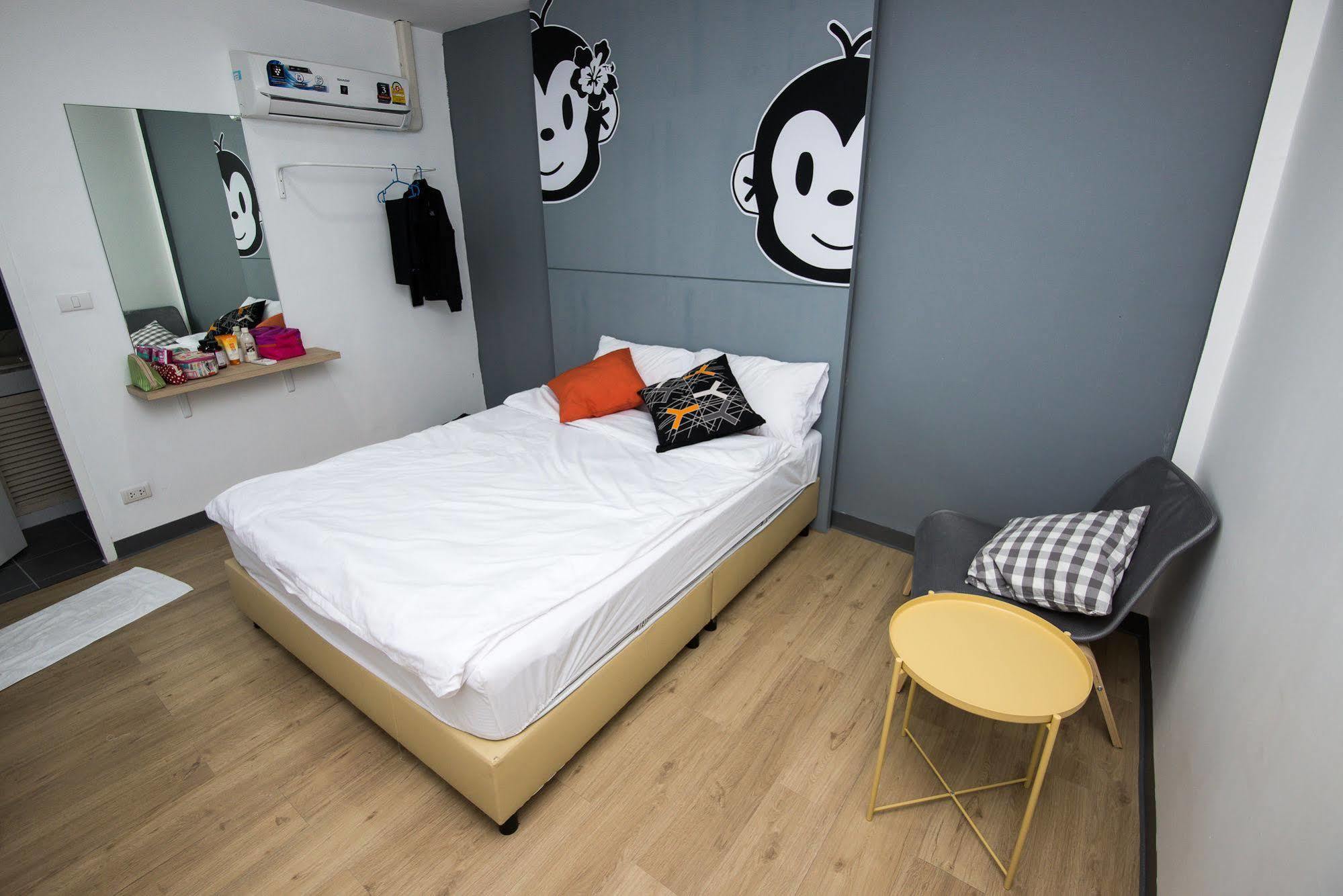 Monkeynap Hostel Bangkok Ngoại thất bức ảnh